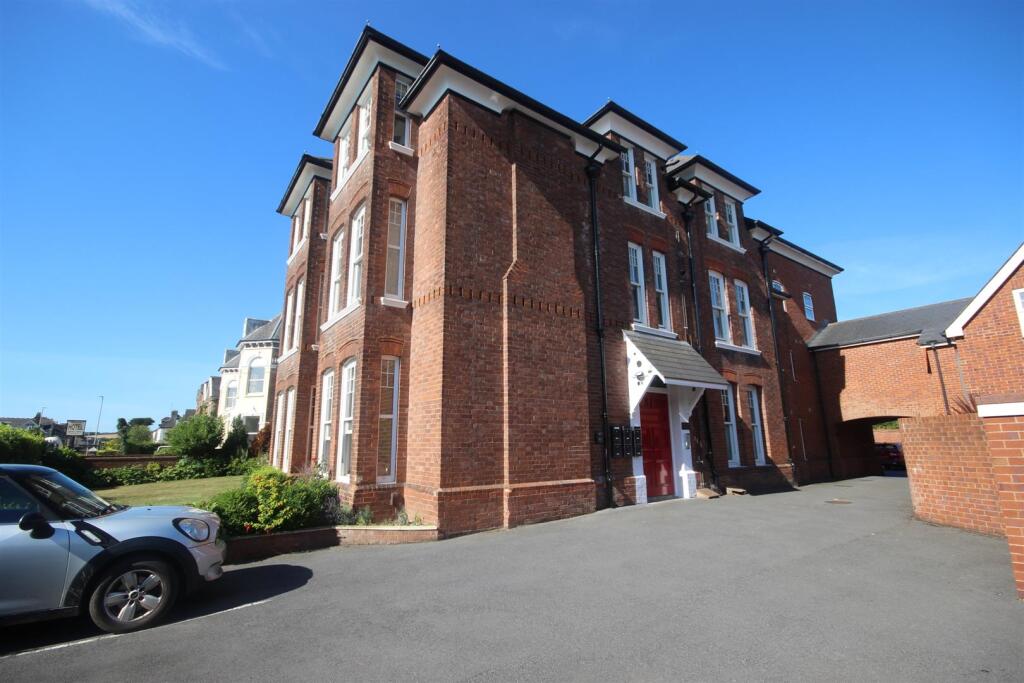 Main image of property: Fairfield Mansions, Alphington
