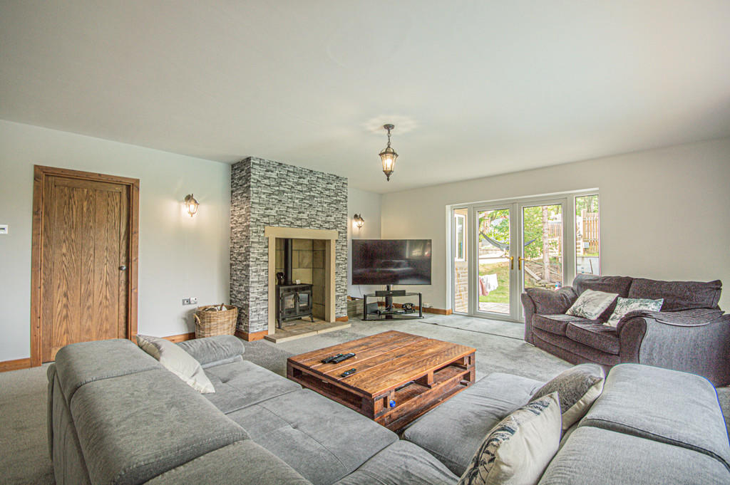7 bedroom detached house for sale in Huddersfield Road, Haigh, Barnsley