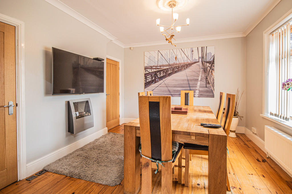 6 bedroom detached house for sale in High Street, Thurnscoe, Rotherham, S63