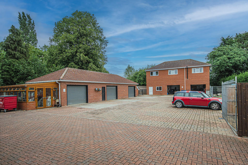 Office for sale in High Street, Thurnscoe, Rotherham, S63