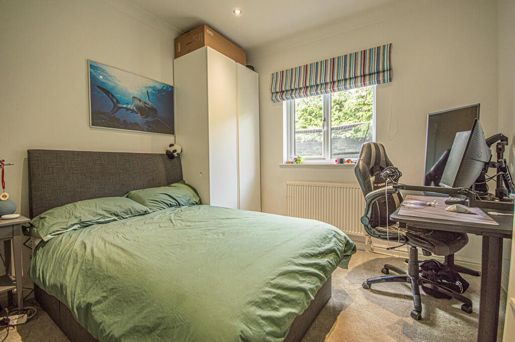 4 bedroom detached bungalow for sale in Carr Hill Road, Upper