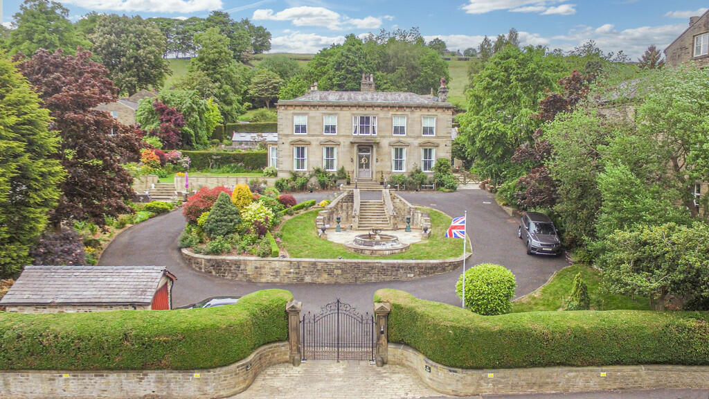 4 bedroom manor house for sale in Oats Royd House, Luddenden, Located