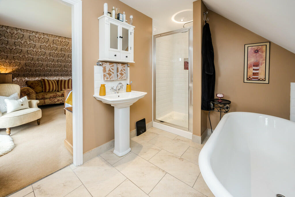 Additional property image - Jonscroft, Queensbury