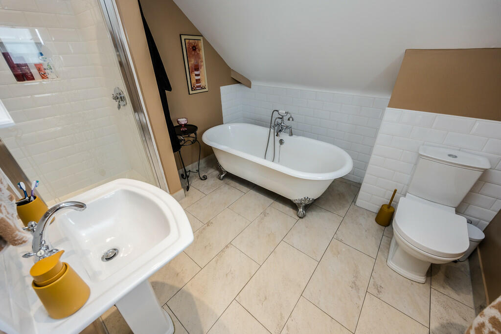 Additional property image - Jonscroft, Queensbury