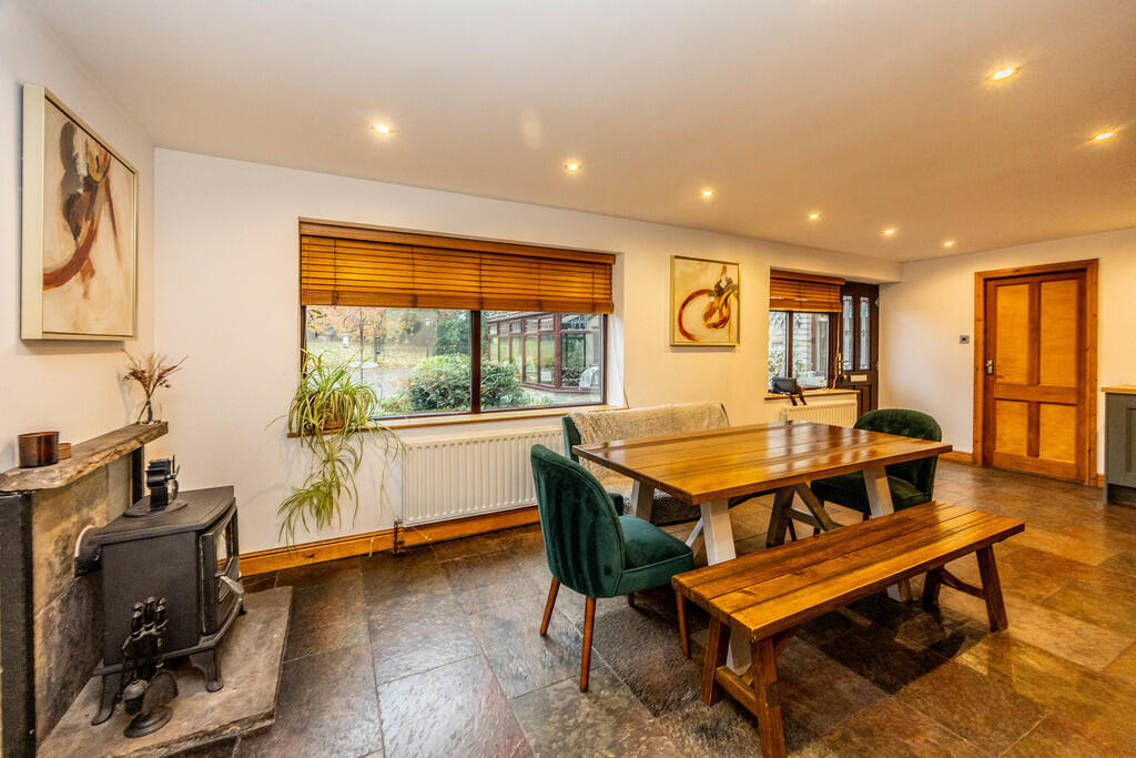 Additional property image - Whitechapel Road, Cleckheaton