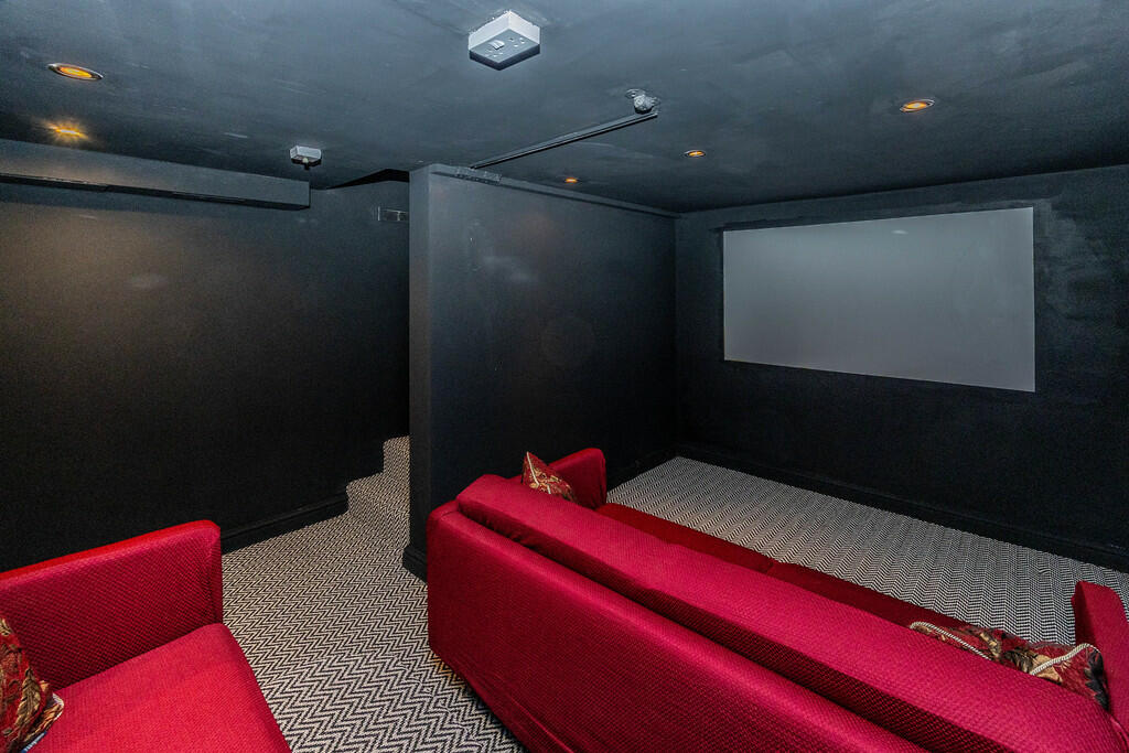 Additional property image - Whitechapel Road, Cleckheaton