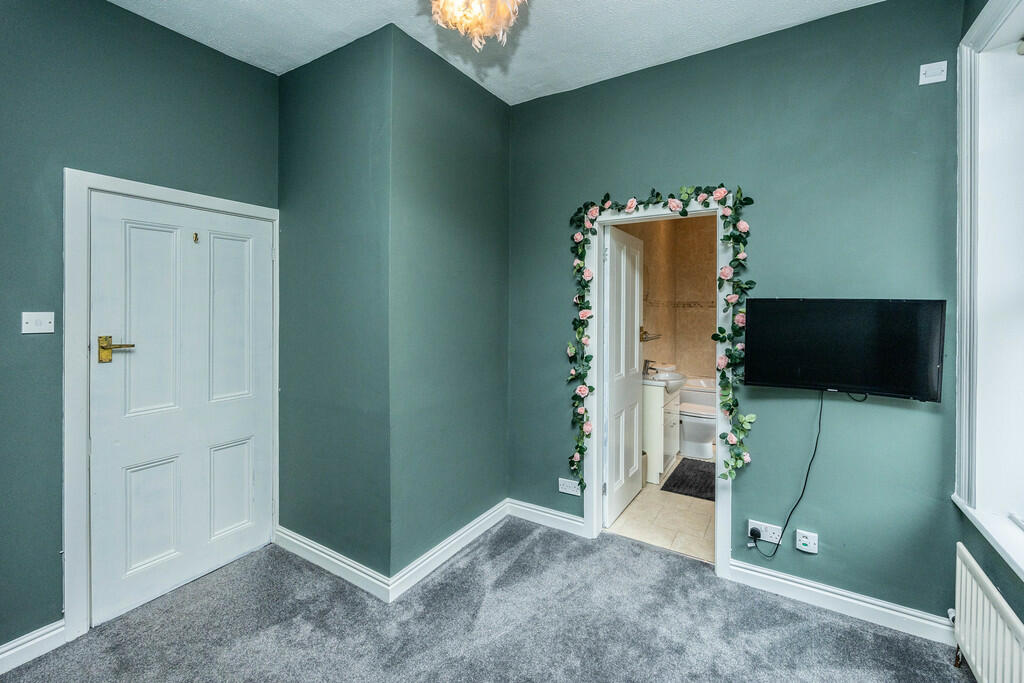 Additional property image - Whitechapel Road, Cleckheaton