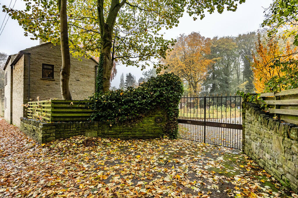 Additional property image - Whitechapel Road, Cleckheaton