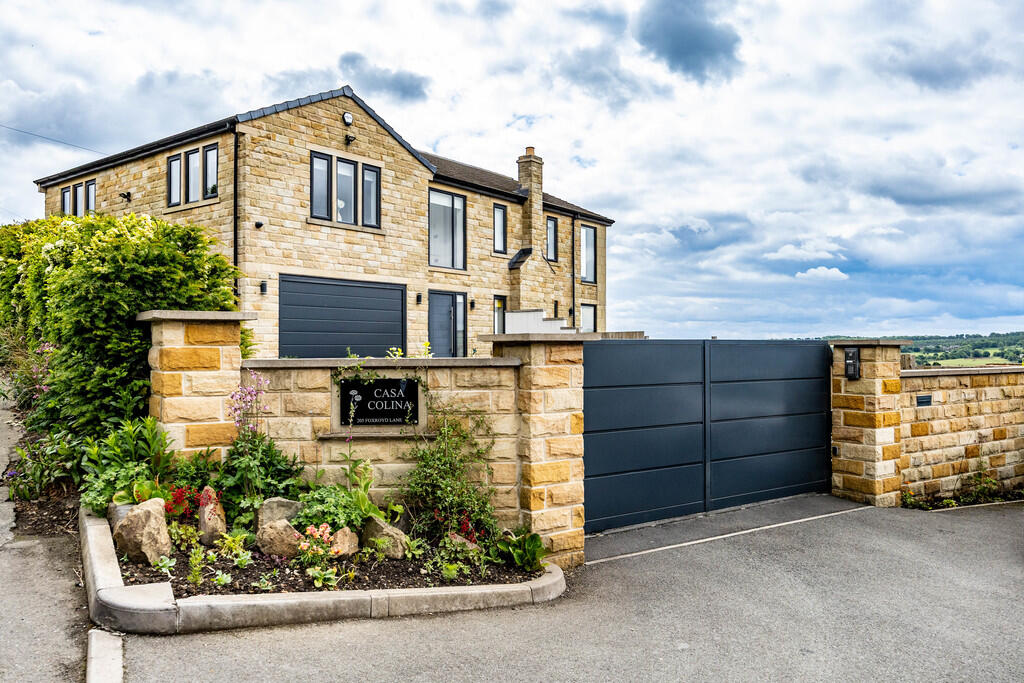 Main image of property: Foxroyd Lane, Dewsbury