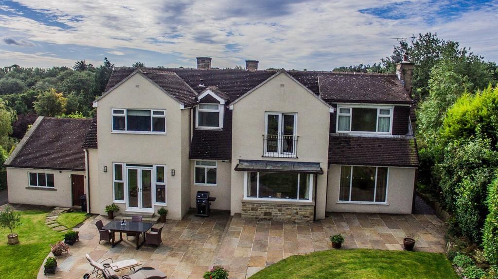 5 bedroom detached house for sale in Paget Crescent, Birkby