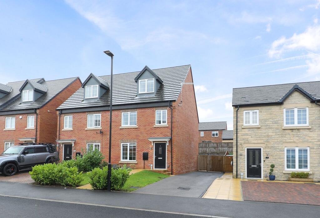 Main image of property: Trapper Way, Halfway, S20