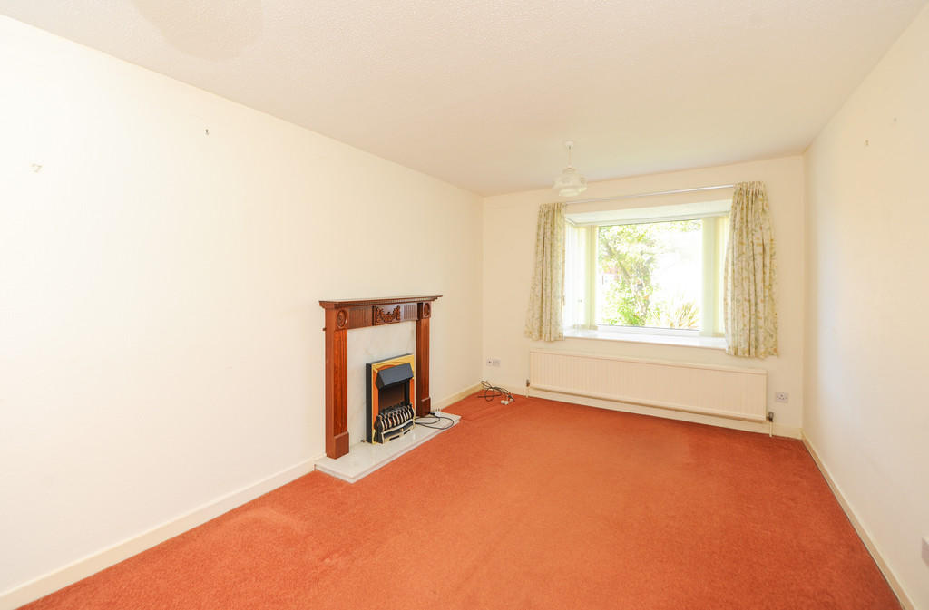 2 bedroom detached bungalow for sale in Watkinson Gardens, Waterthorpe, S20