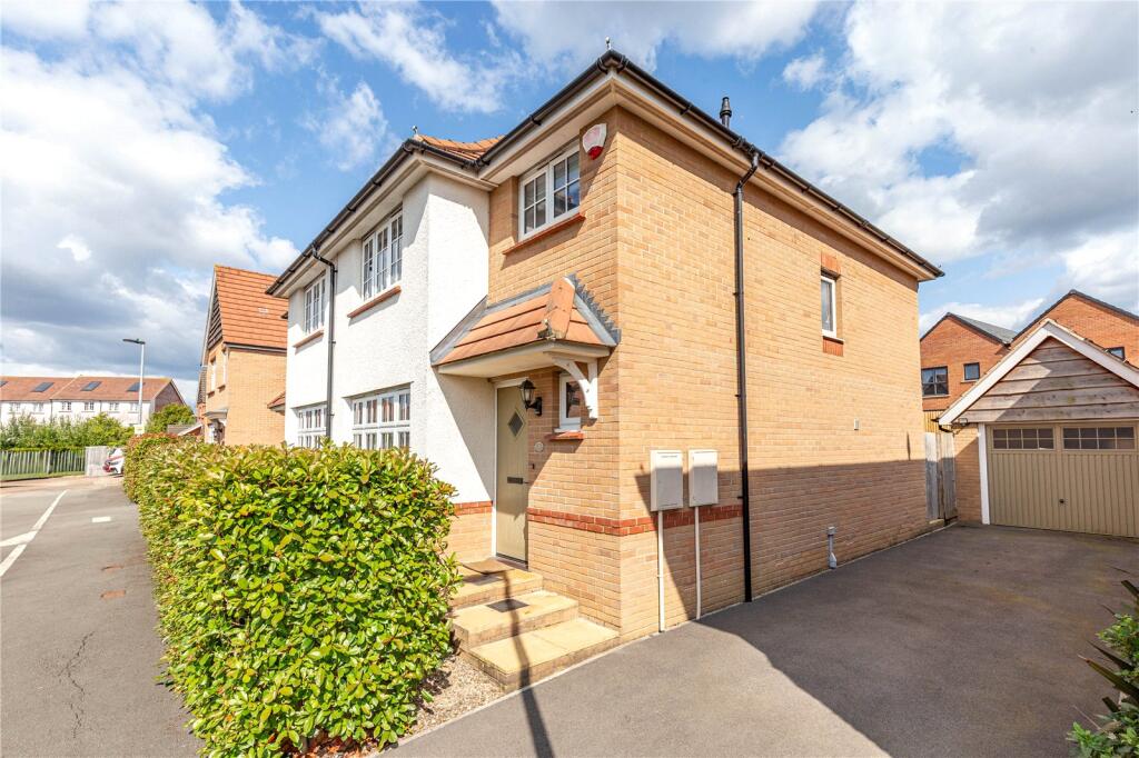 Main image of property: Shubb Leaze, Cheswick Village, Bristol, BS16