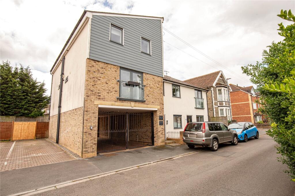 Main image of property: Portland Street, Staple Hill, Bristol, BS16