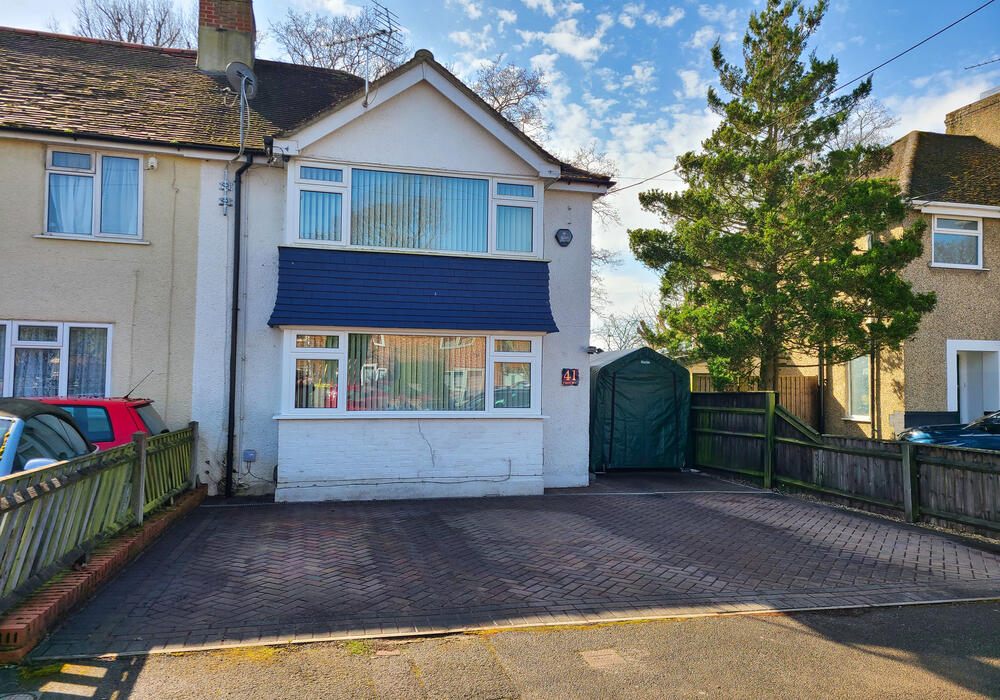 2 bedroom end of terrace house for sale in Ewell Way, Totton, SO40