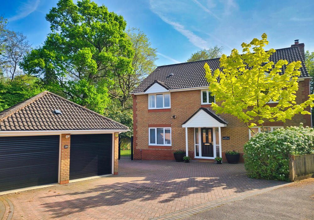 Main image of property: Rufus Close, Rownhams, SO16