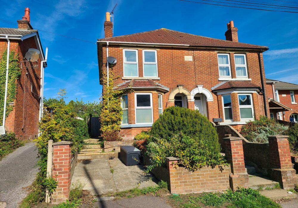 Main image of property: Ringwood Road, Totton, SO40