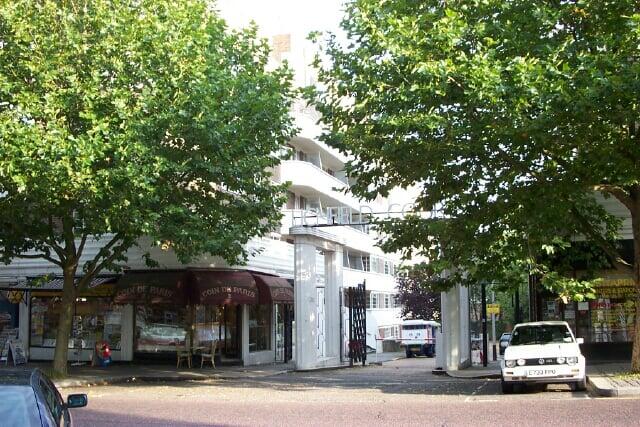 Main image of property: Sheen Road, Richmond, TW9