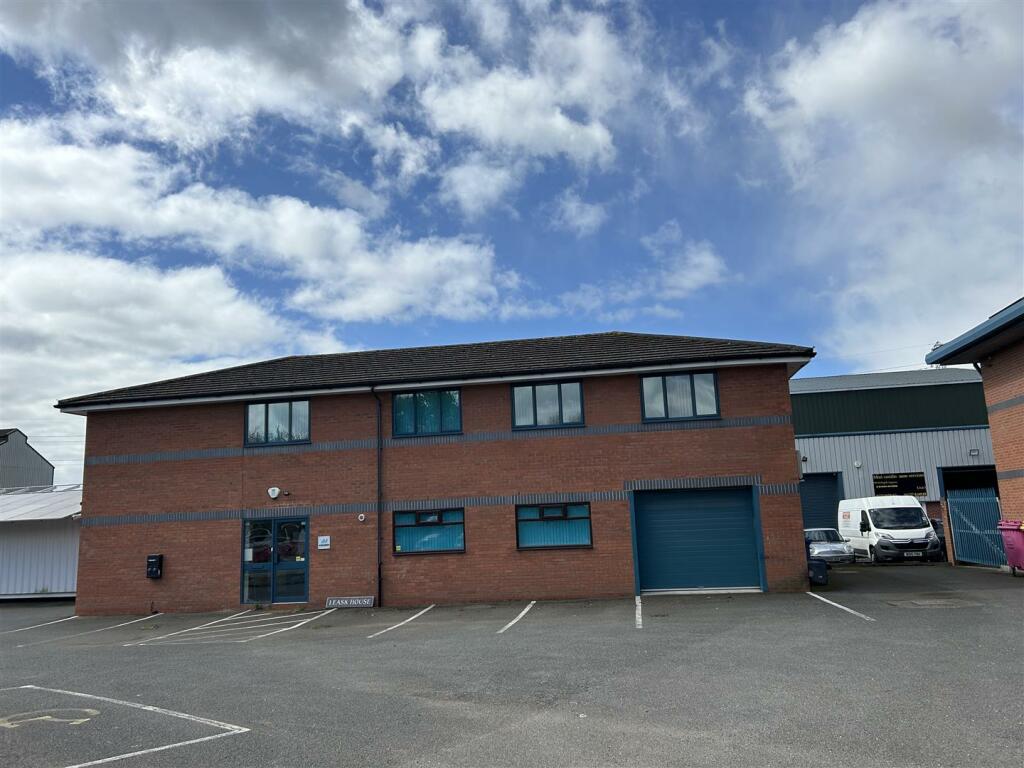 Office to lease in Leask House, Hanbury Road, Stoke Prior, Bromsgrove, B60