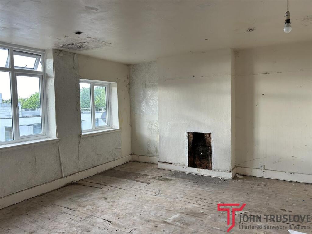 Additional property image - The Queen's Head, 9 Queen Street, Redditch, B98 8AY