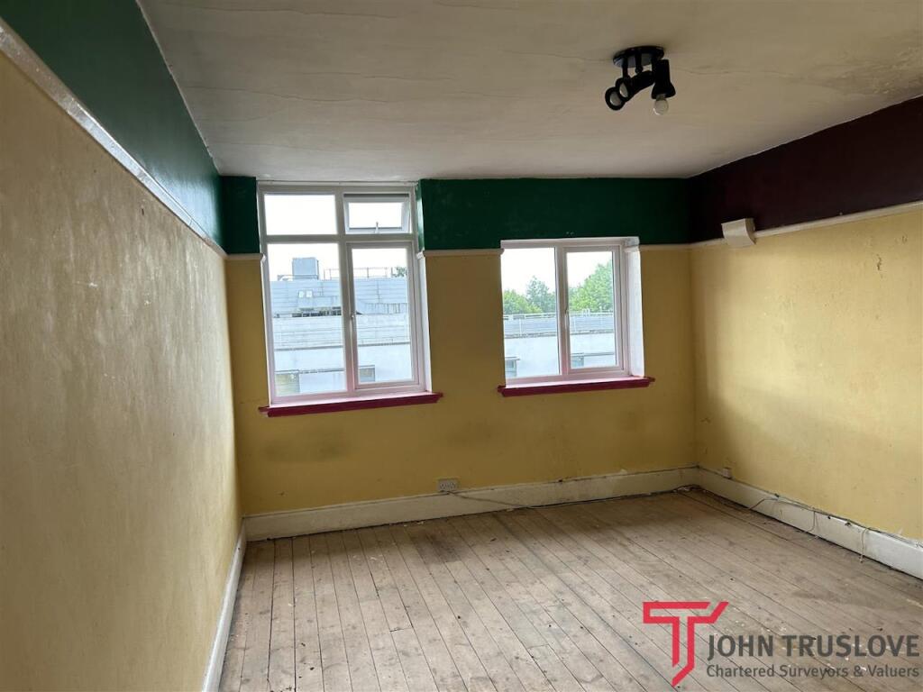 Additional property image - The Queen's Head, 9 Queen Street, Redditch, B98 8AY