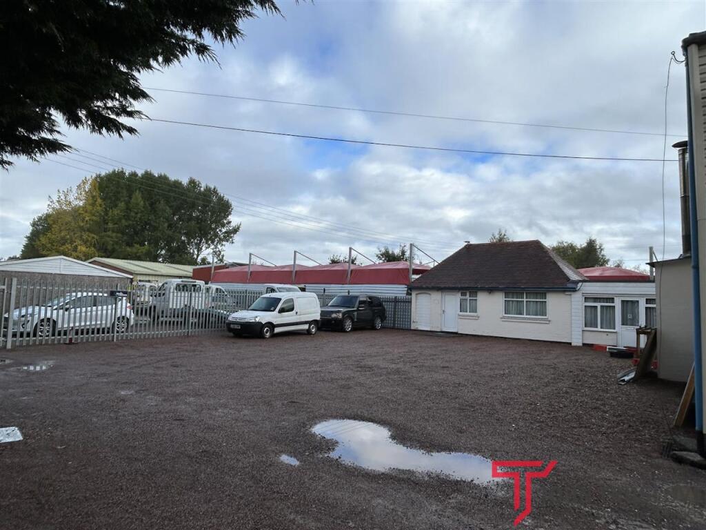 Additional property image - Warren Exhibition Centre, Worcester Road, Bromsgrove, B61 7EU