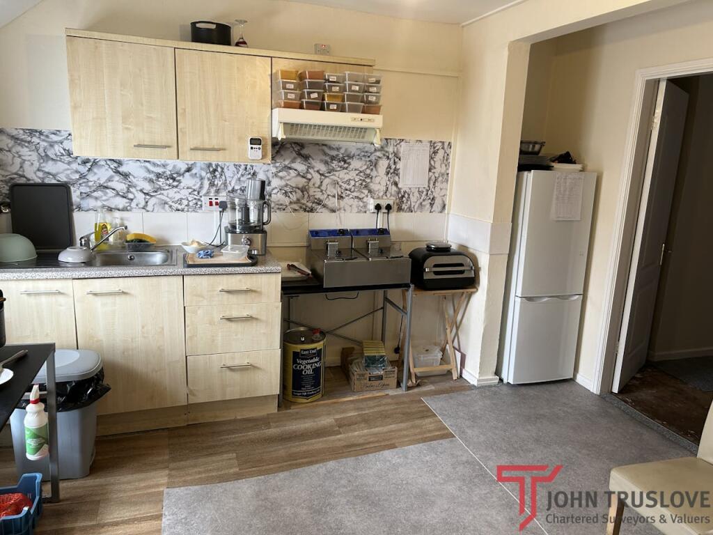 Additional property image - 25 Mount Pleasant, Redditch, B97 4HY