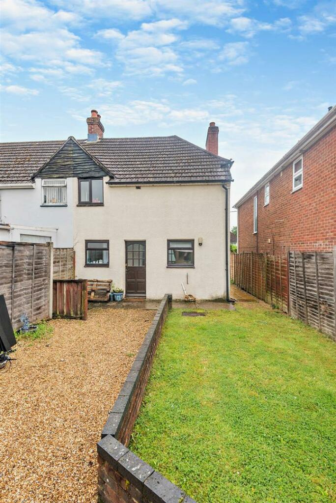 3 bedroom end of terrace house for sale in Fields, Horton Heath, SO50