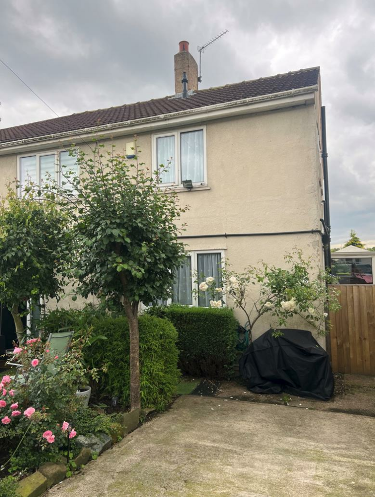 3 bedroom semidetached house for sale in Broadwater, BoltonUpon