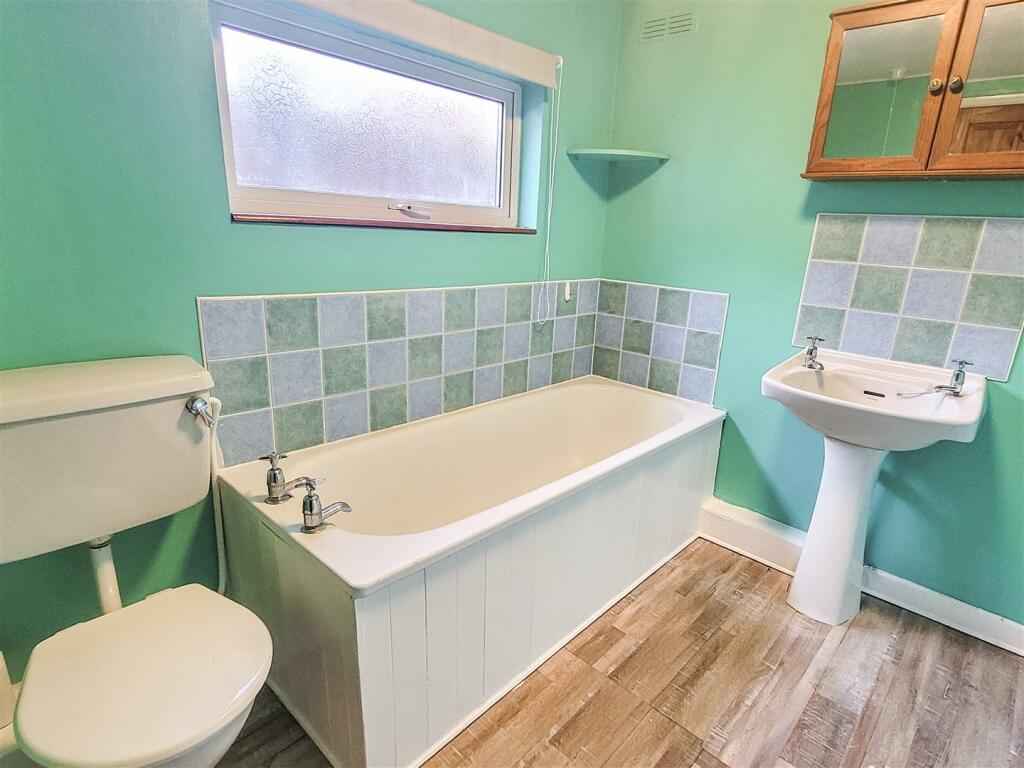 Additional property image - Gardners Row, Chester Road, Oakenholt