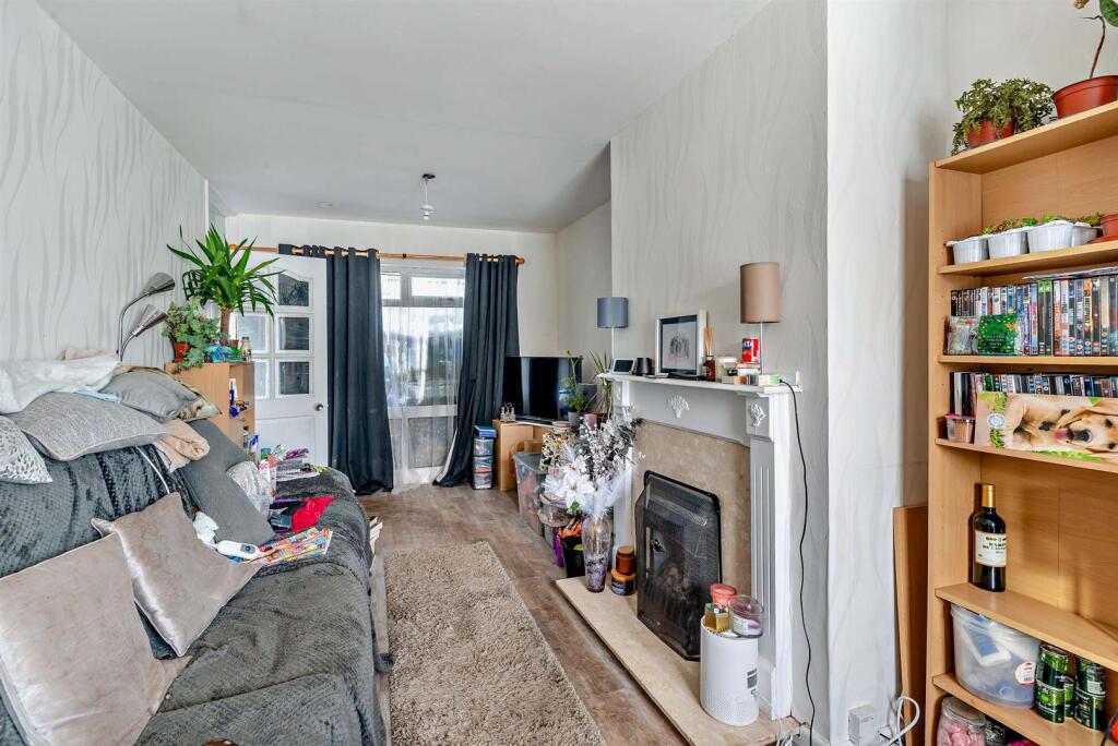 Additional property image - Medway Grove, Birmingham