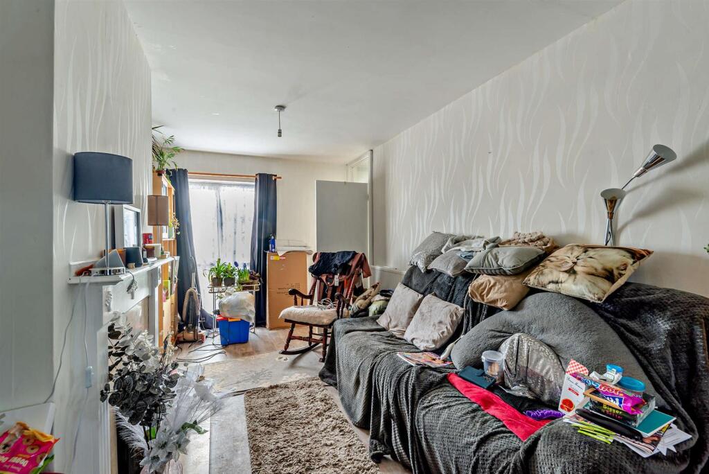 Additional property image - Medway Grove, Birmingham