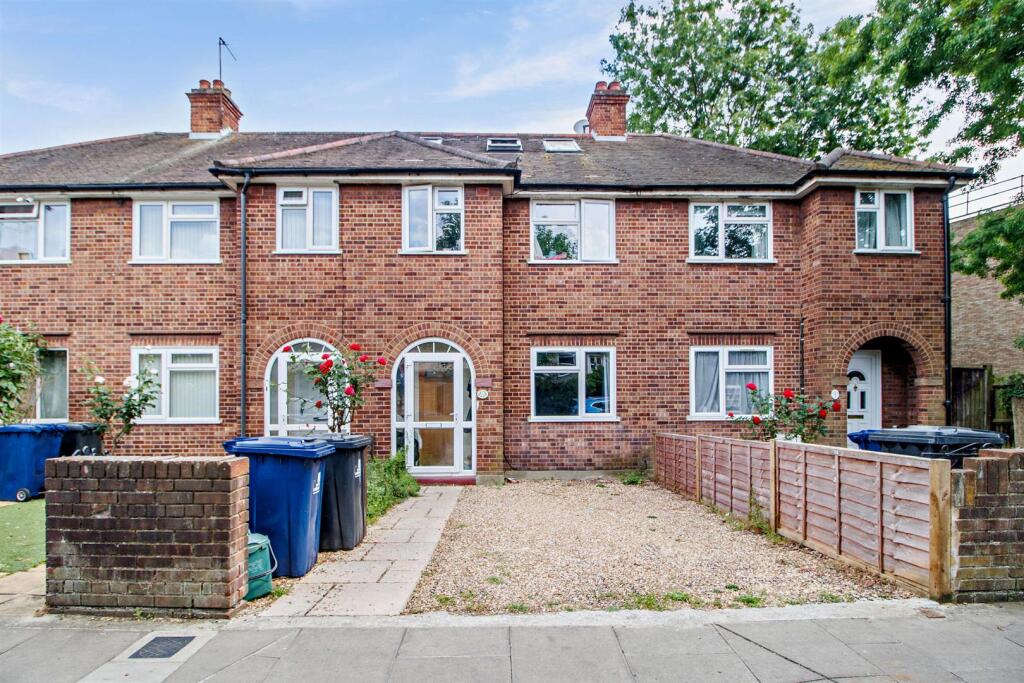 Main image of property: Rosedale Close, London