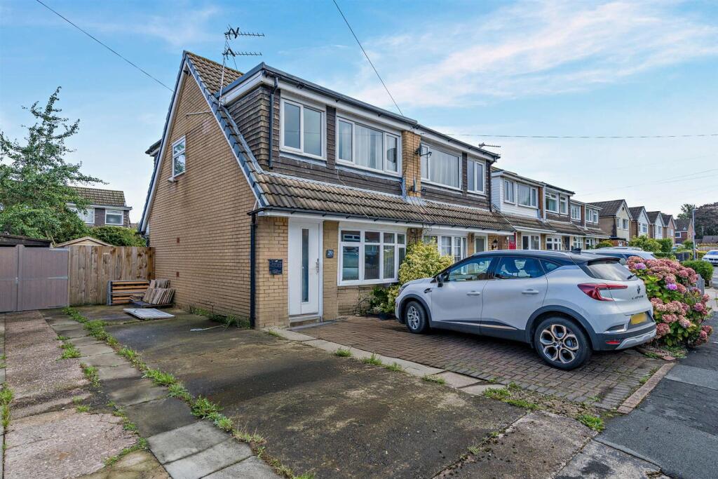 3 bedroom semi-detached house
