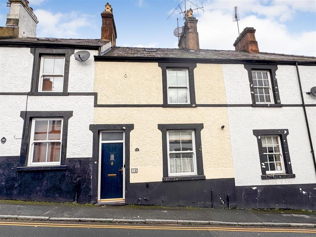 Main image of property: Uppergate Street, Conwy