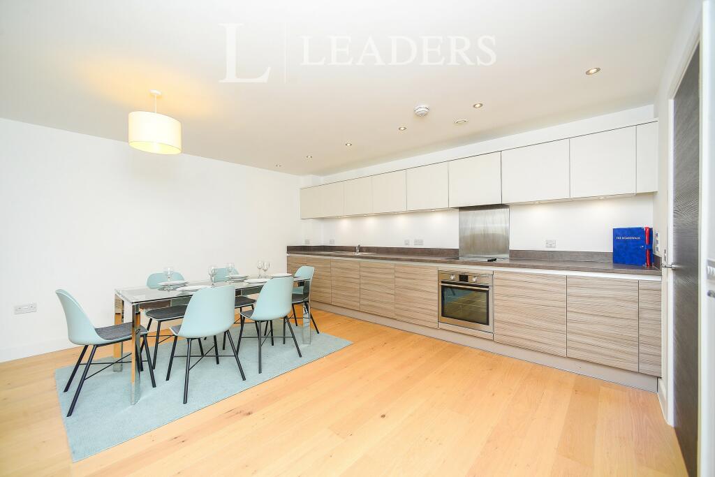3 bedroom apartment for rent in Sirius 6, The Boardwalk, BN2