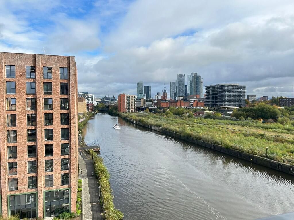 Main image of property: Bridgewater Wharf, M5 3WH