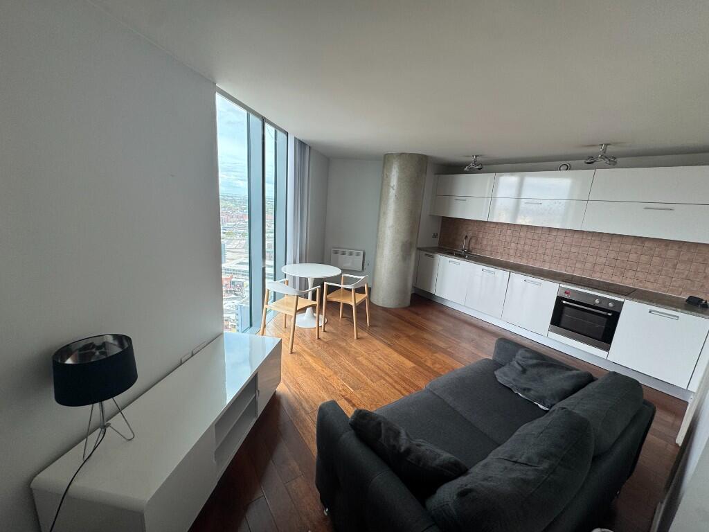 Main image of property: Beetham Tower, Holloway Circus Queensway, Birmingham, B1