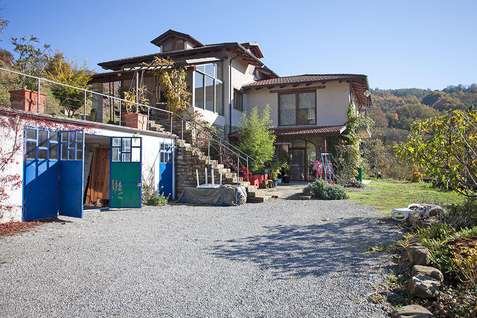 4 bedroom detached villa for sale in Piedmont, Cuneo, Cortemilia, Italy