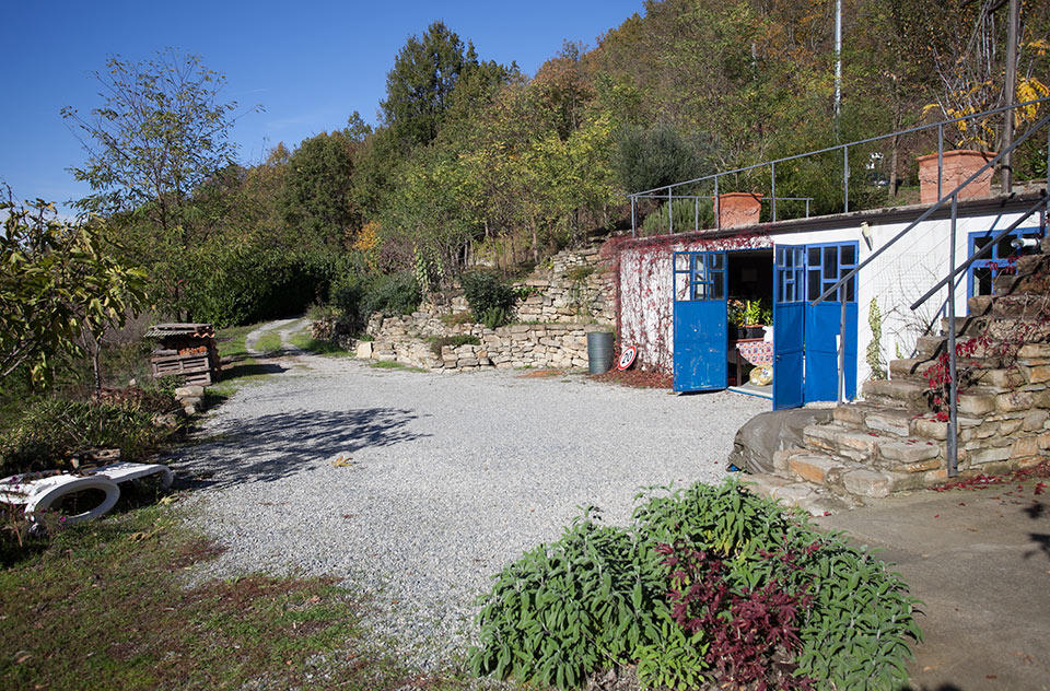 4 bedroom detached villa for sale in Piedmont, Cuneo, Cortemilia, Italy