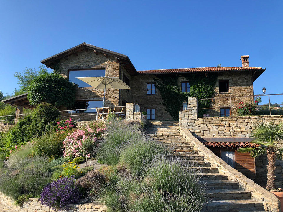 3 bedroom country house for sale in Mombarcaro, Piedmont, Italy