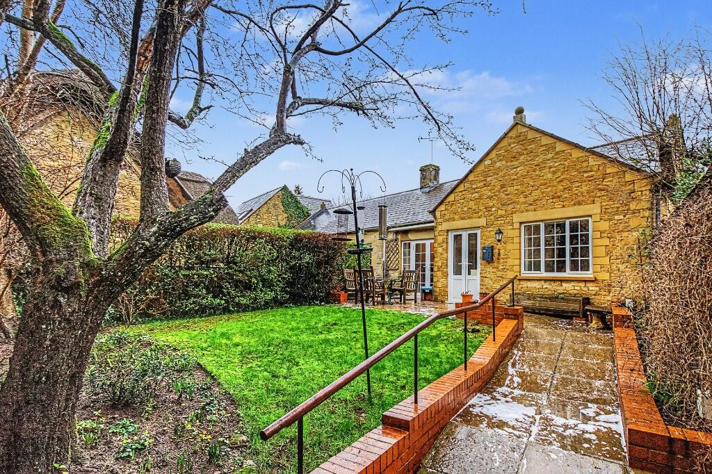 Main image of property: Lavender Square, Bampton, Oxfordshire, OX18