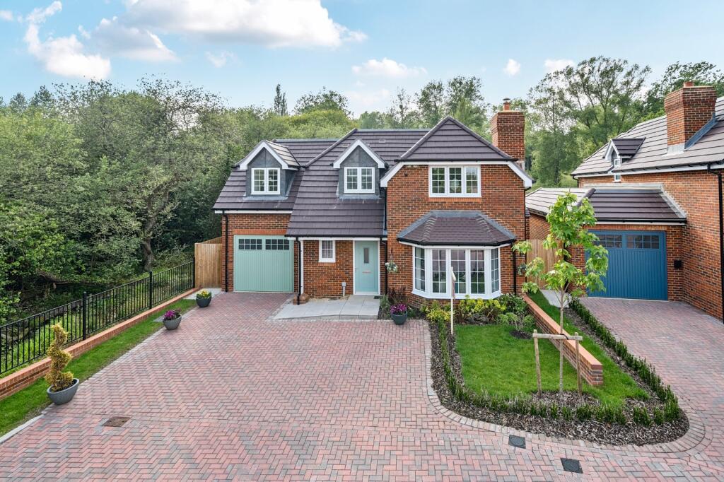 Main image of property: The Wickets, Fullers Road, Rowledge, Farnham, GU10