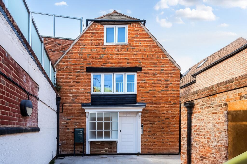 Main image of property: The Borough, Farnham, Surrey, GU9