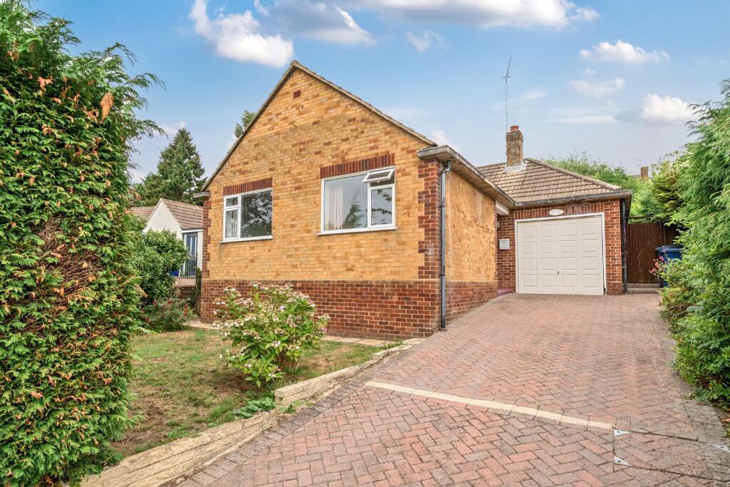 Main image of property: Farnham Park Close, Farnham, Surrey, GU9