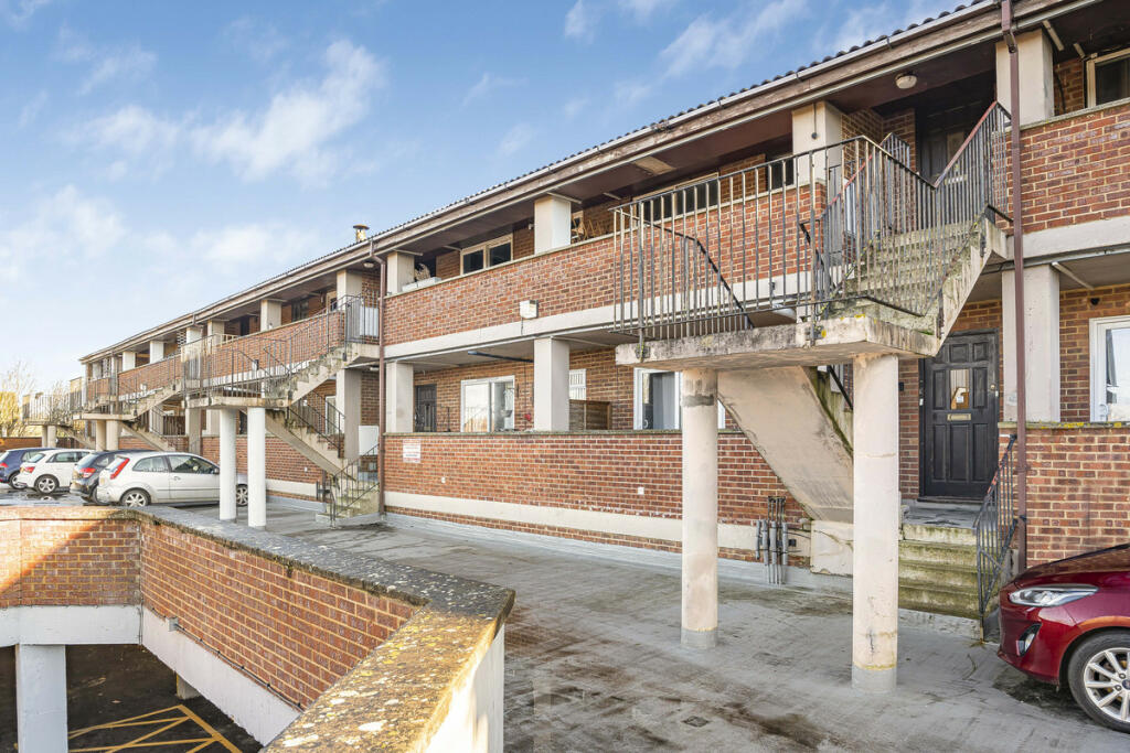 Main image of property: Savile Way, Wantage, OX12