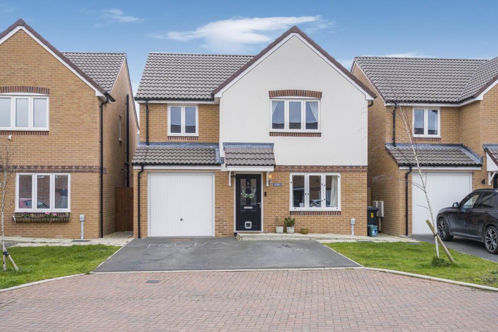 Main image of property: Meteor Row, Wantage, OX12