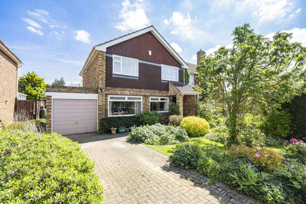 Main image of property: Aldworth Avenue, Wantage, OX12