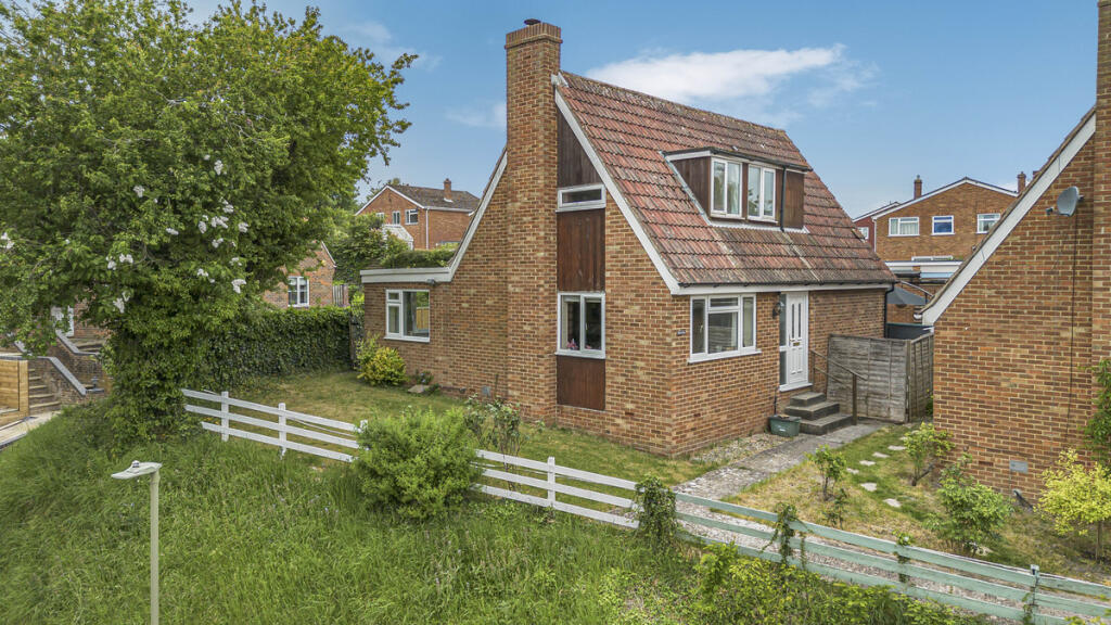 Main image of property: Hedge Hill Road, Wantage, OX12
