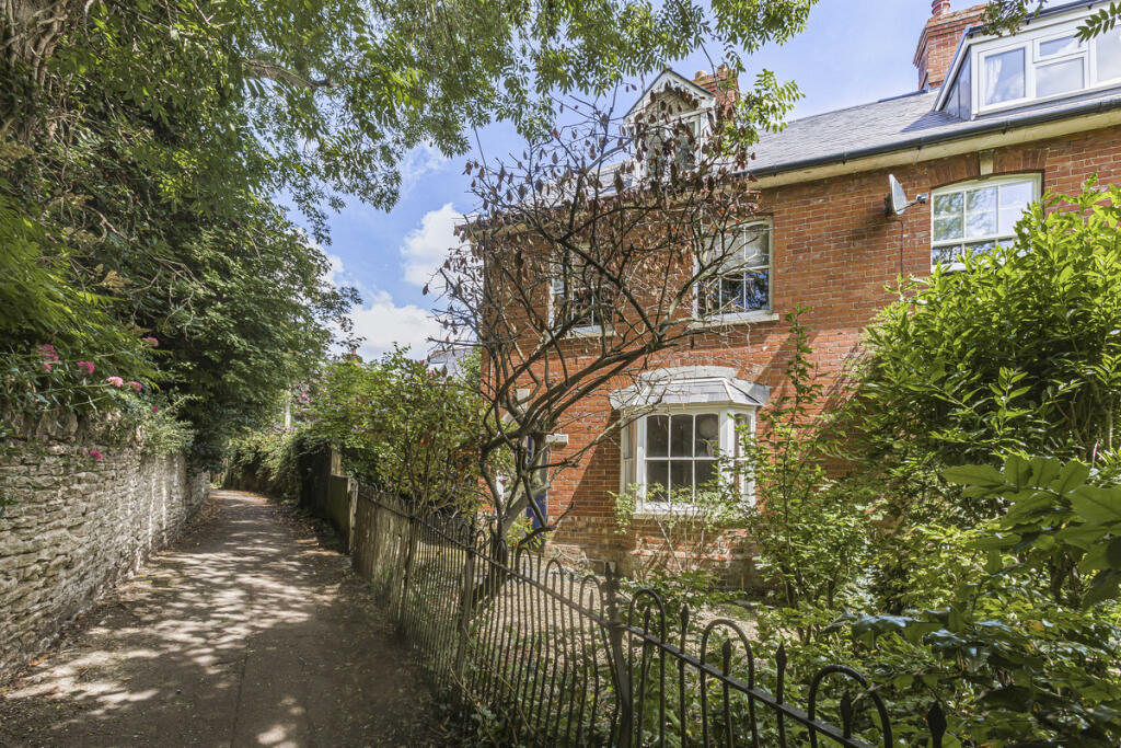 Main image of property: Belmont, Wantage, OX12
